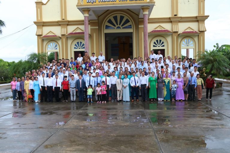 Hội Thánh Hoành Nhị: Lễ Bổ Nhiệm Mục Sư Quản Nhiệm