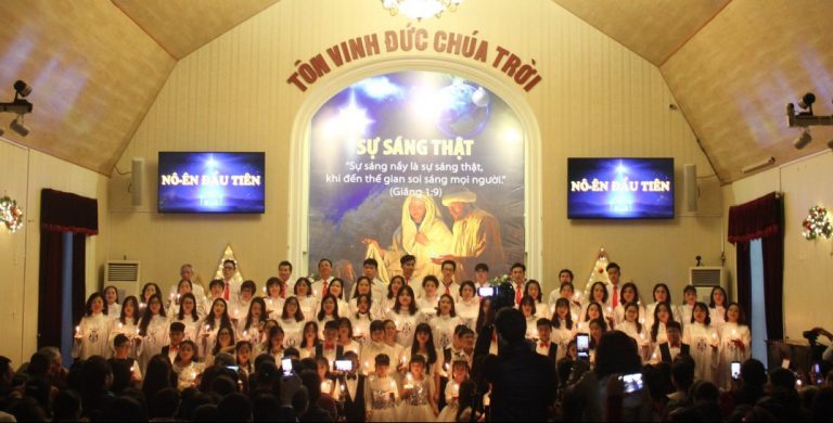 Hình Ảnh Giáng Sinh Tại Các Hội Thánh