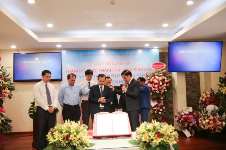 Lễ Công Bố Quyết Định Thành Lập Và Bổ Nhiệm Quản Nhiệm Hội Thánh Tin Lành Định Công