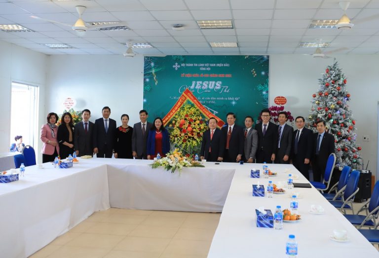 Lãnh Đạo Đảng, Nhà Nước, Mặt Trận Tổ Quốc Việt Nam Cùng Các Cơ Quan Chúc Mừng Lễ Giáng Sinh