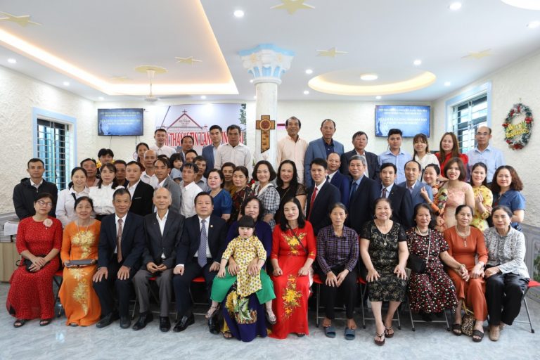 Lễ Cảm Tạ Và Cung Hiến Nhà Nguyện Tin Lành Minh Hải