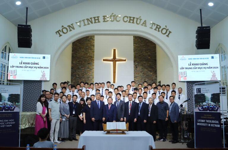 LỄ KHAI GIẢNG LỚP TRUNG CẤP MỤC VỤ NĂM 2024