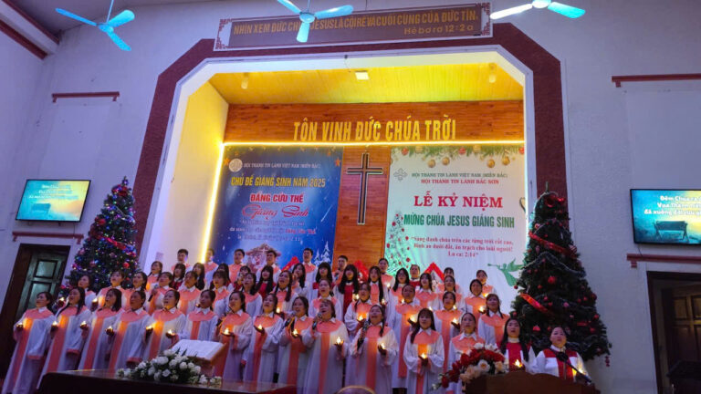 LỄ KỶ NIỆM MỪNG CHÚA GIÊ-XU GIÁNG SINH TẠI NHÀ THỜ TIN LÀNH BẮC SƠN